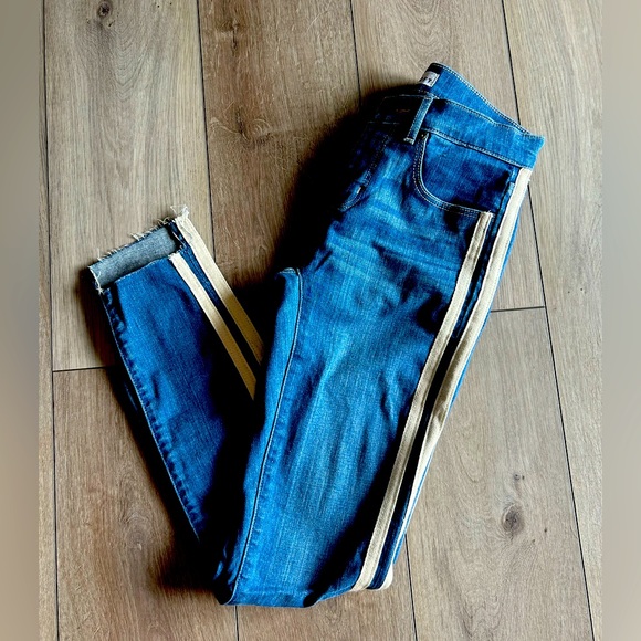 Loft Mid Rise Jeans - Picture 4 of 4